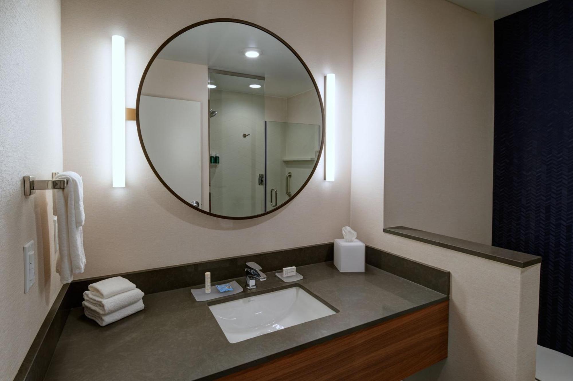 Fairfield Inn & Suites By Marriott Midland Bagian luar foto